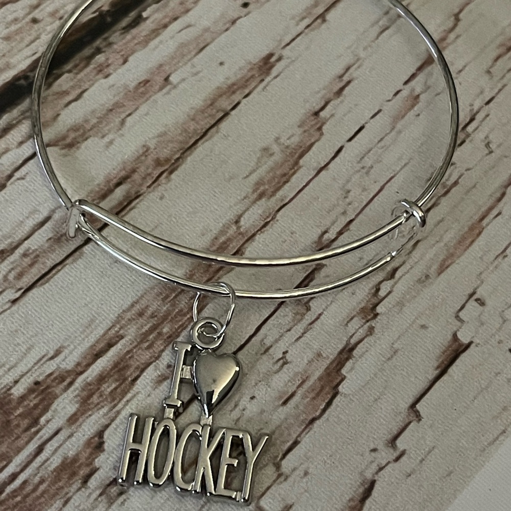 I love hockey bracelet